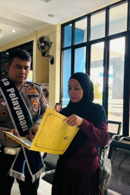 Polantas Menyapa Hadirkan Pendampingan Pengisian Formulir SIM, Satlantas Polres Karanganyar Permudah Pelayanan kepada Masyarakat