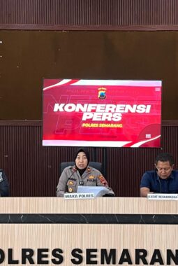 Konfrensi Pers Periode Agustus-September 2026, Sat Res Narkoba Polres Semarang Amankan Pasutri